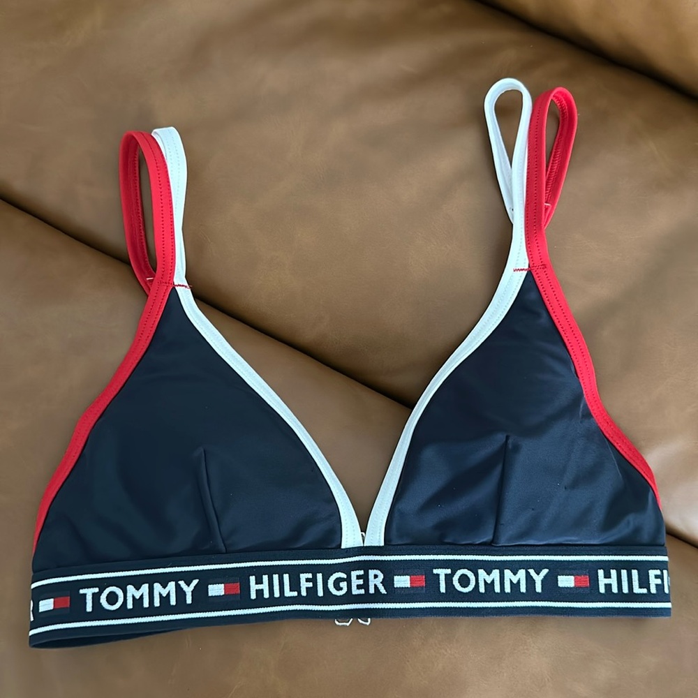 Tommy Hilfiger 💙❤️🤍 logo bikini top